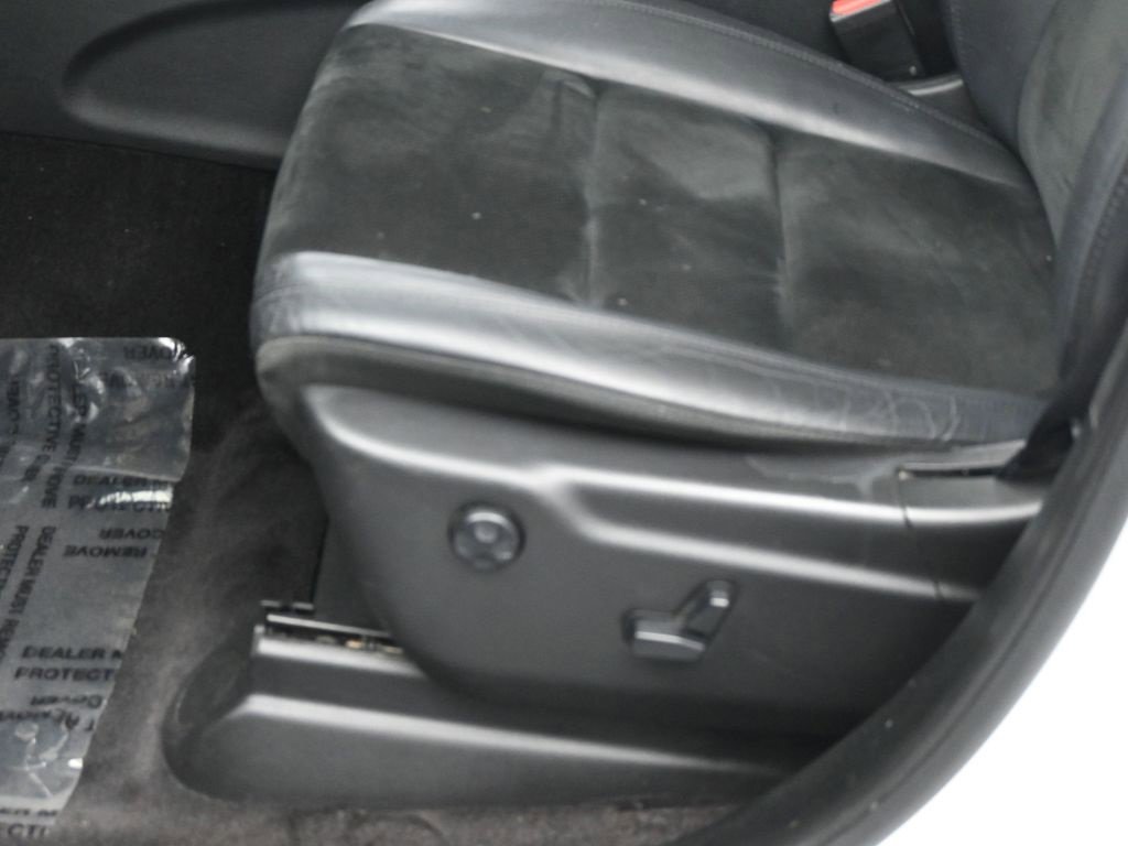 Used 2018 Jeep Grand Cherokee Altitude image 16