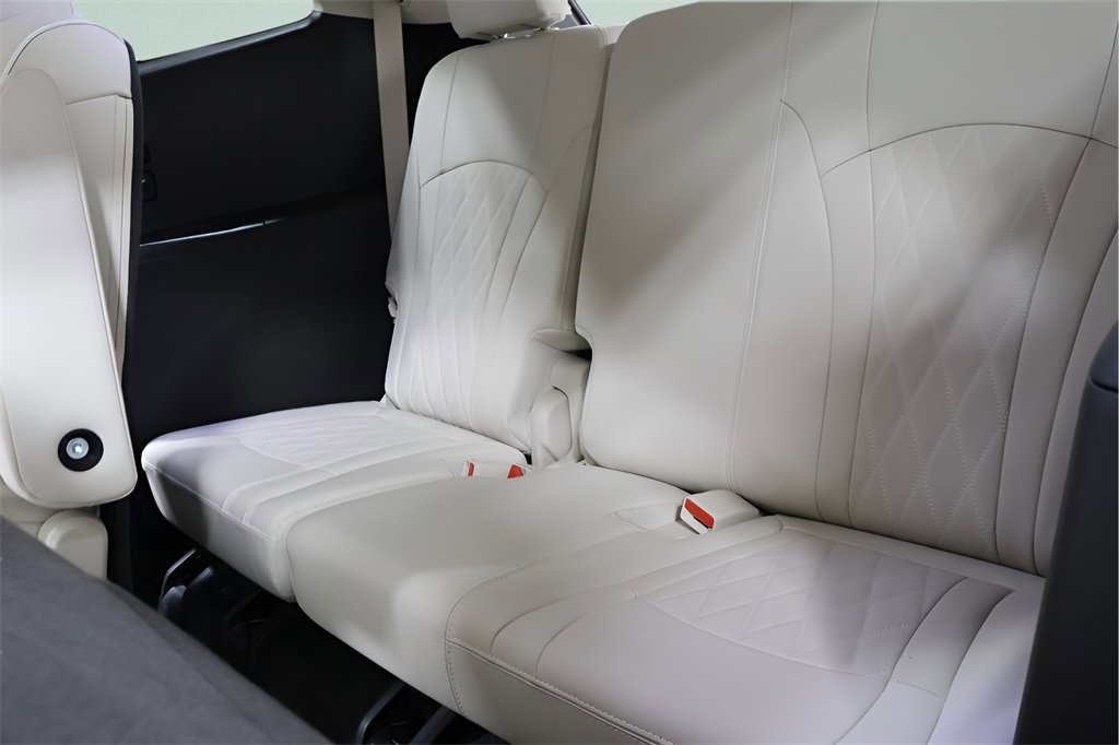 Used 2023 Buick Enclave Avenir w/ Avenir Technology Package image 27