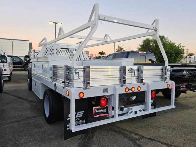 New 2025 Ford F450 XL w/ XL Chrome Package RWD image 7