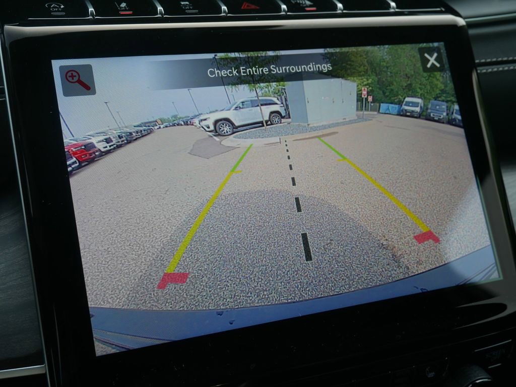 New 2025 Jeep Grand Cherokee Limited w/ Trailer Tow Package image 38