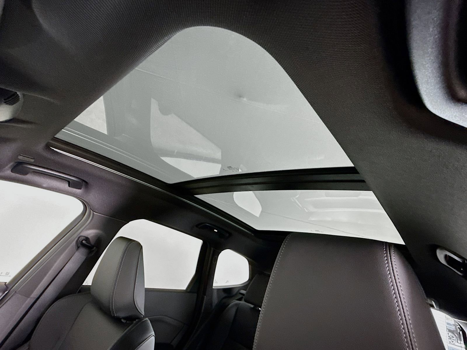 Used 2026 BMW X1 xDrive28i w/ Technology Package AWD/4WD image 23