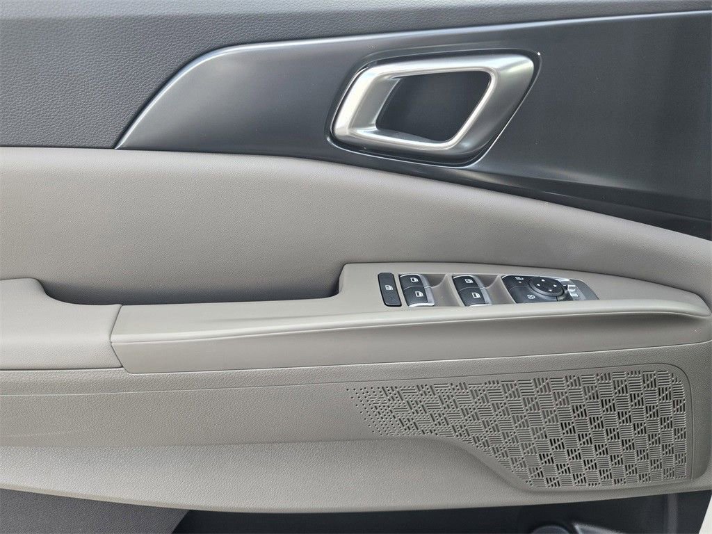 New 2026 Kia Carnival LXS image 16