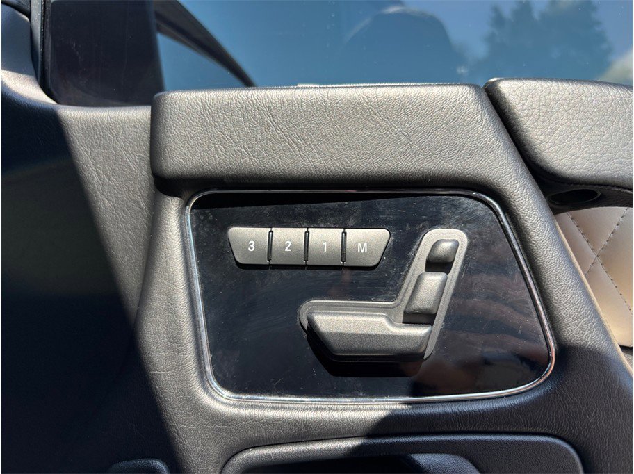 Used 2015 Mercedes-Benz G 63 AMG 4MATIC w/ PA6 Package image 43