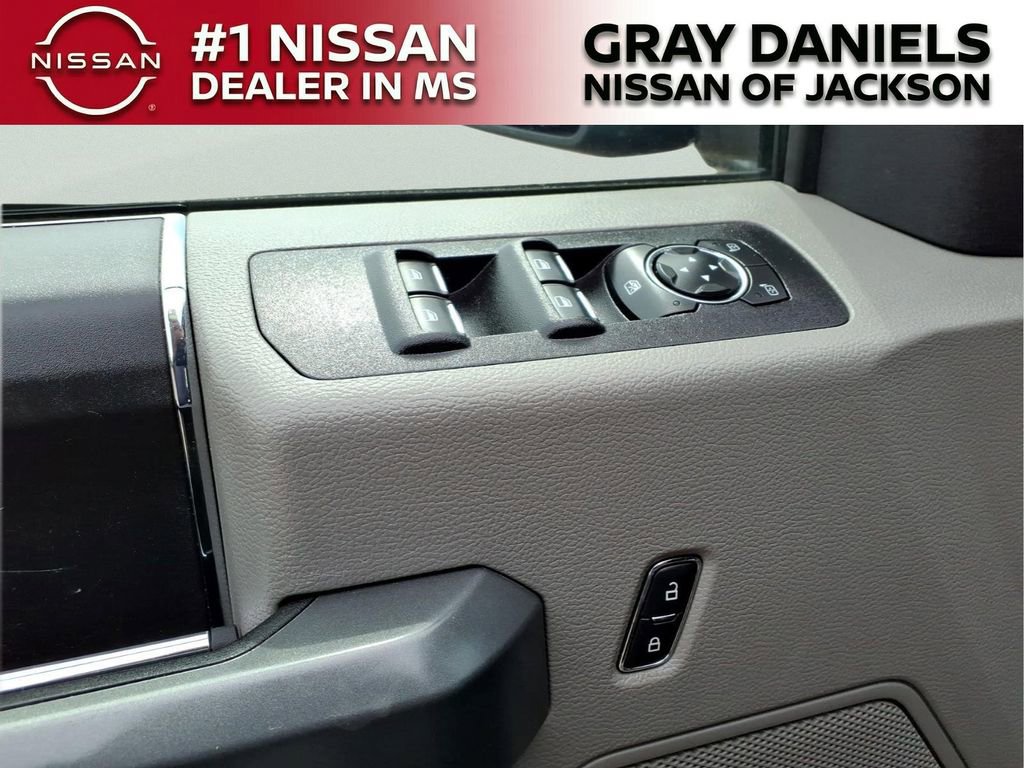 Used 2017 Ford F150 XLT image 11