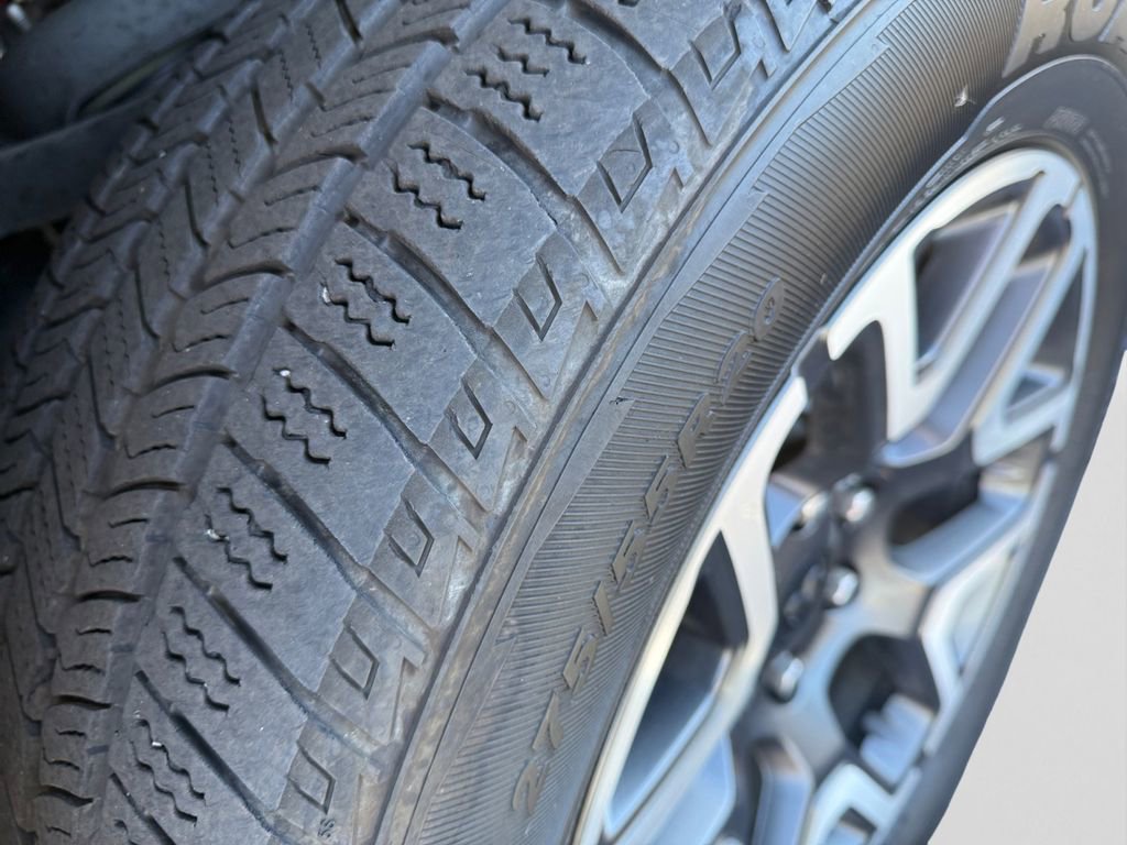 Certified 2025 RAM 1500 Laramie image 19