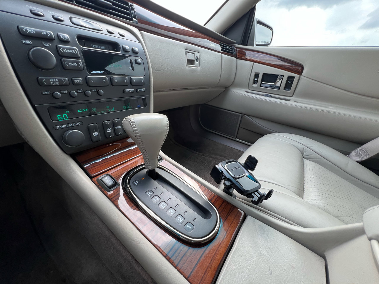 Used 1997 Cadillac Eldorado Touring image 48