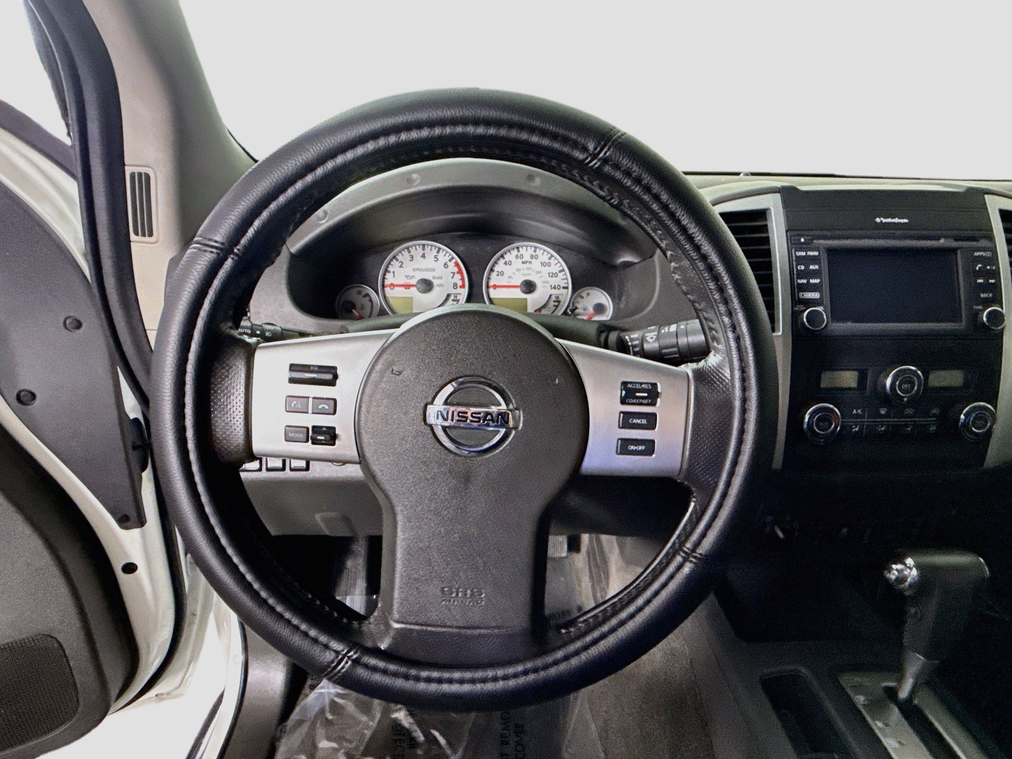 Used 2018 Nissan Frontier PRO-4X AWD/4WD image 13