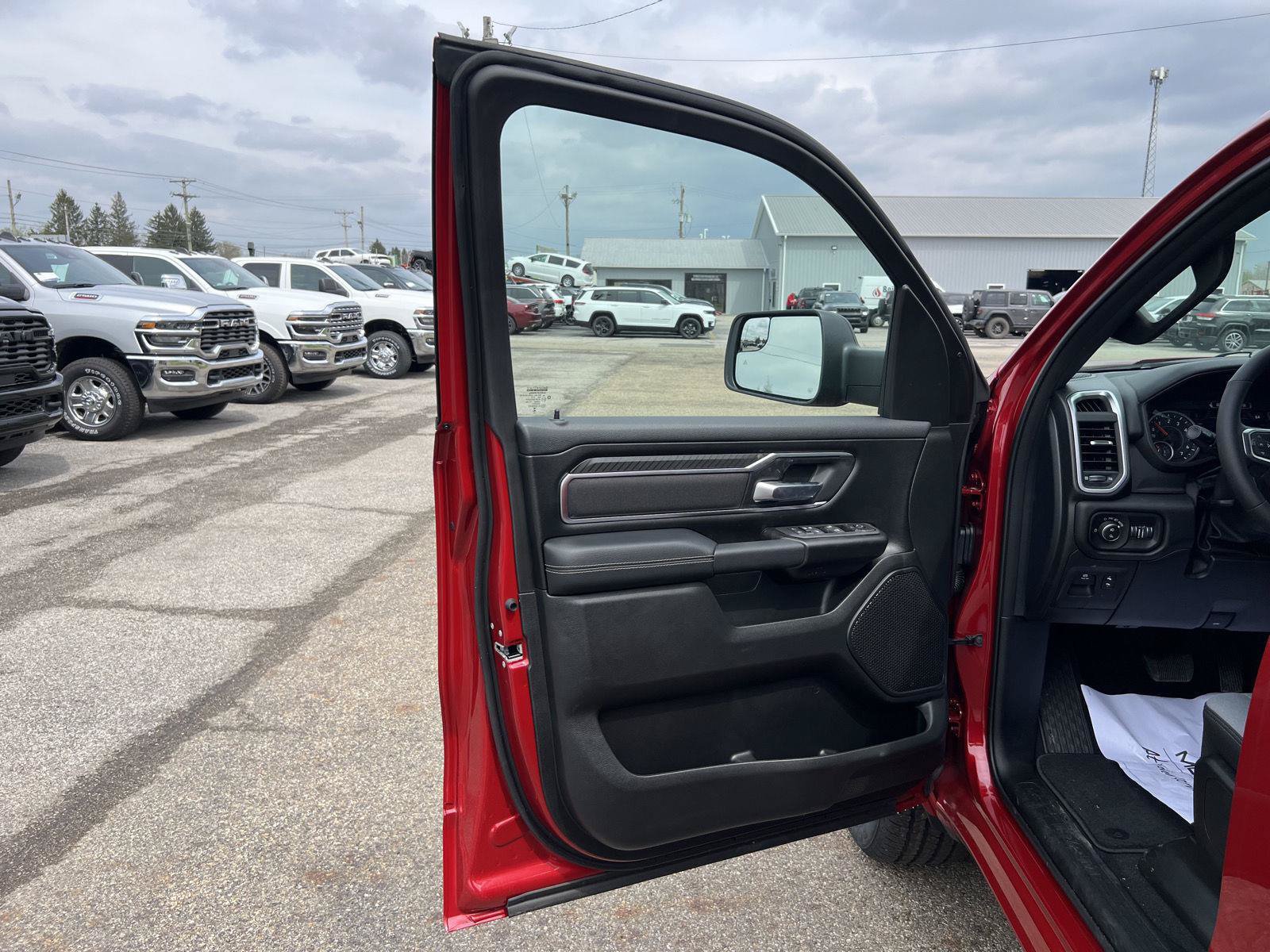 New 2026 RAM 1500 Big Horn AWD/4WD image 11