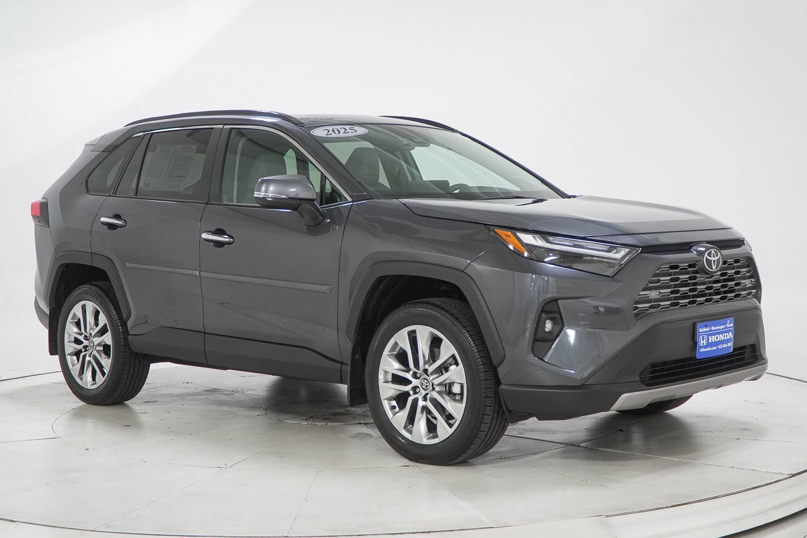 Used 2025 Toyota RAV4 Limited w/ Weather Package AWD/4WD image 14