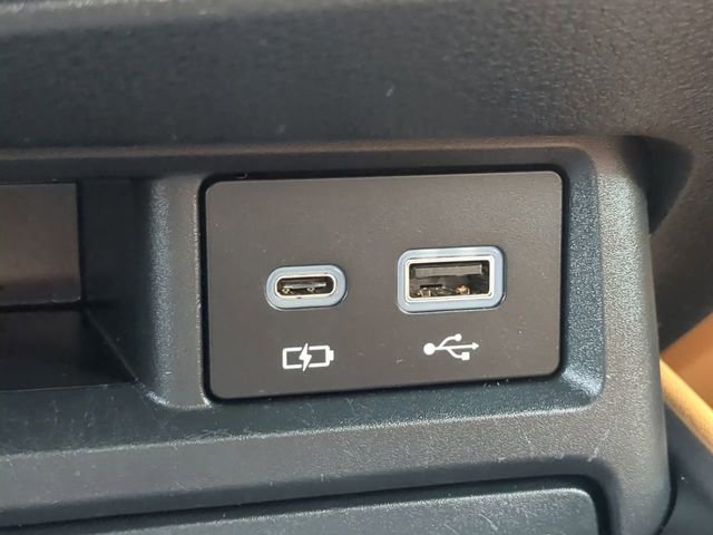 Used 2025 Lexus NX 250 FWD w/ Accessory Package (Z2) image 27