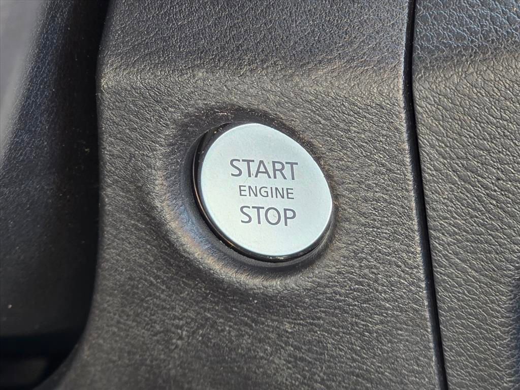 Used 2022 Nissan Frontier SV image 17