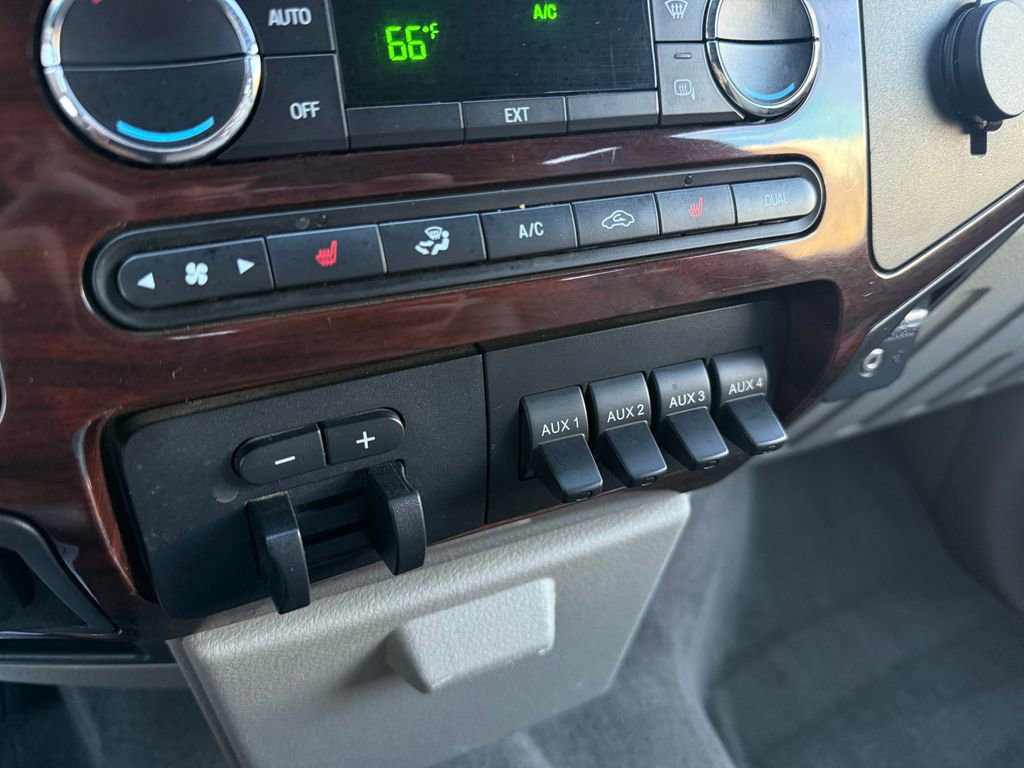 Used 2010 Ford F250 Lariat image 43