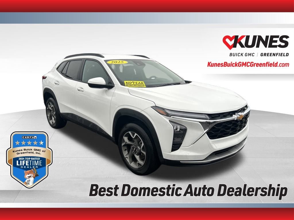 Used 2025 Chevrolet Trax LT image 1