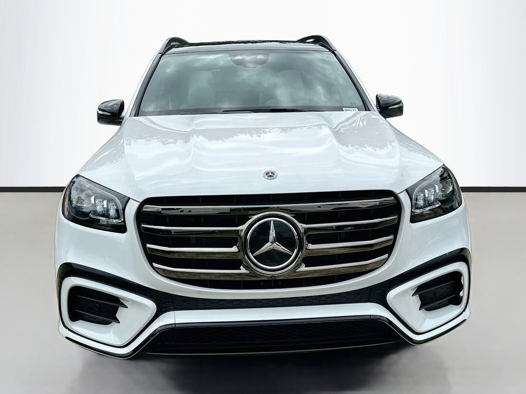 Used 2026 Mercedes-Benz GLS 580 4MATIC image 2