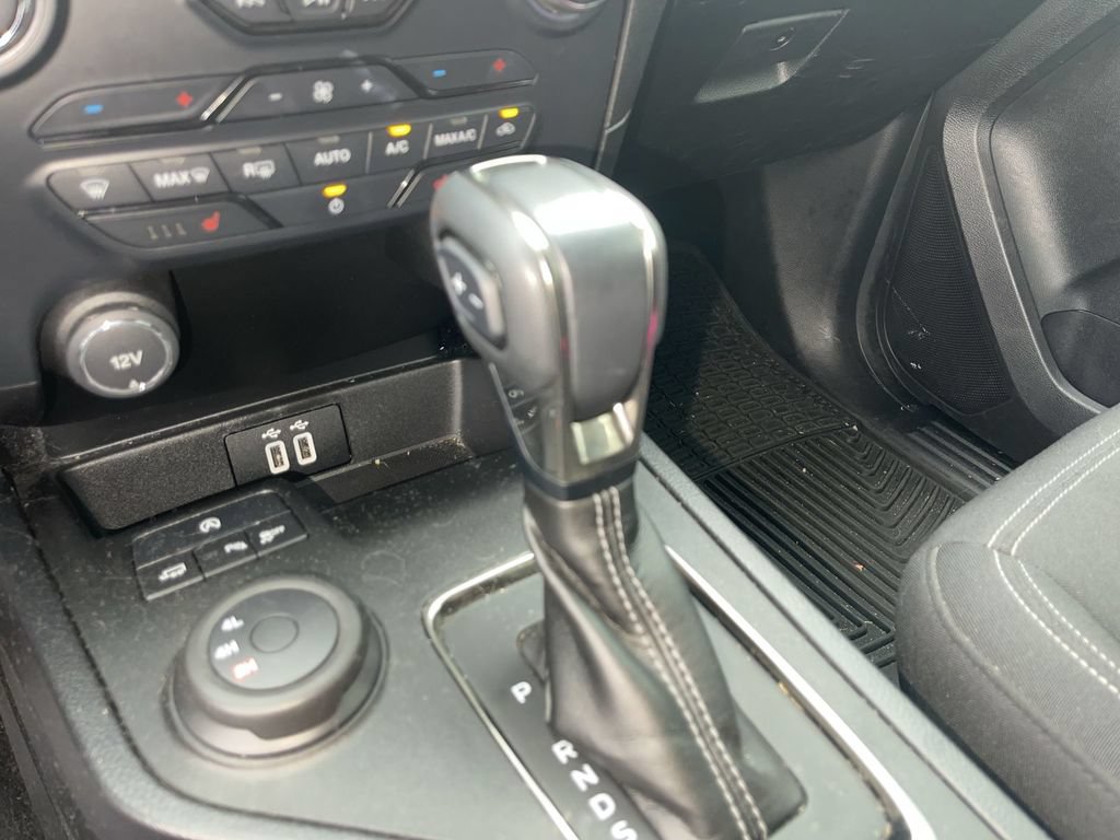 Used 2019 Ford Ranger XLT w/ Equipment Group 302A Luxury AWD/4WD image 17
