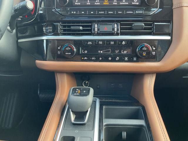 Used 2025 Nissan Pathfinder Platinum w/ Cargo Package image 35