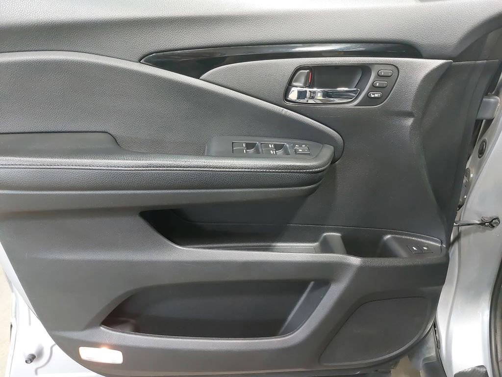 Used 2019 Honda Passport Touring image 28