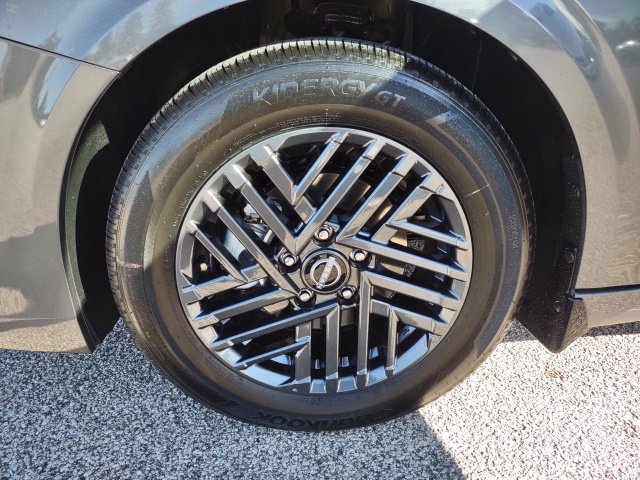 Used 2027 Nissan Sentra SV FWD image 30