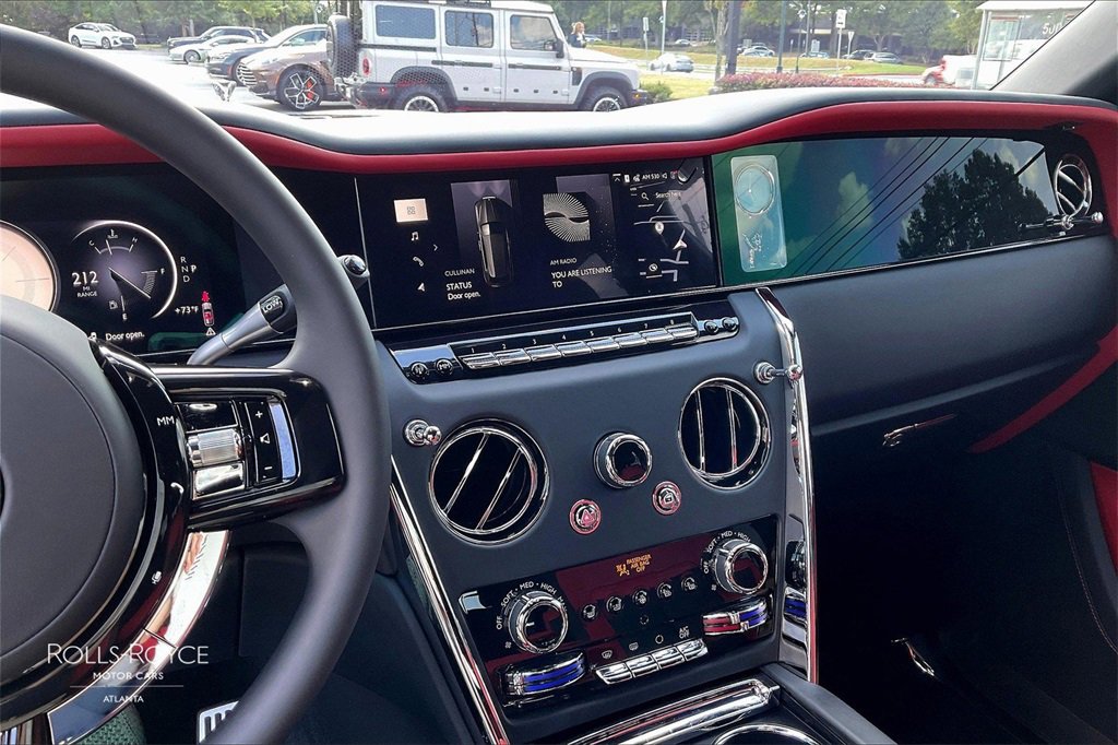 Certified 2025 Rolls-Royce Cullinan image 10