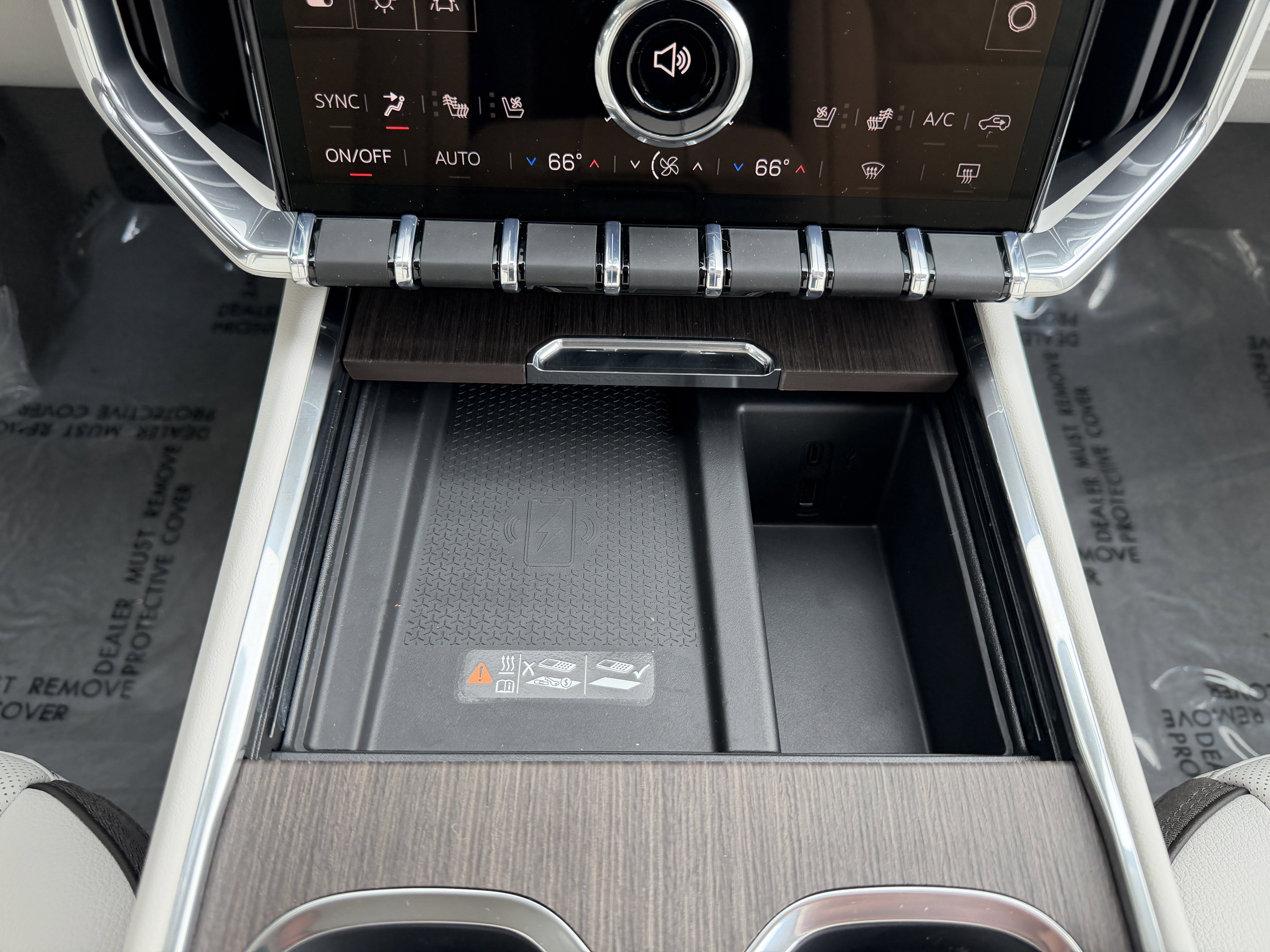 New 2026 GMC Acadia Denali w/ Super Cruise Package image 25