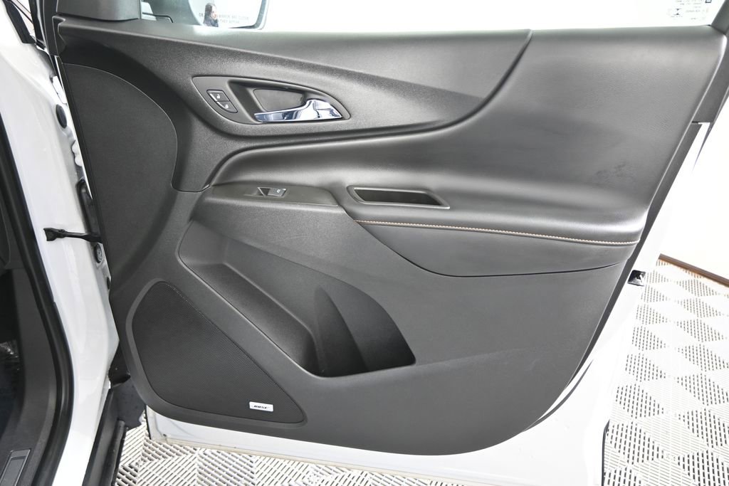 Used 2020 Chevrolet Equinox Premier AWD/4WD image 12