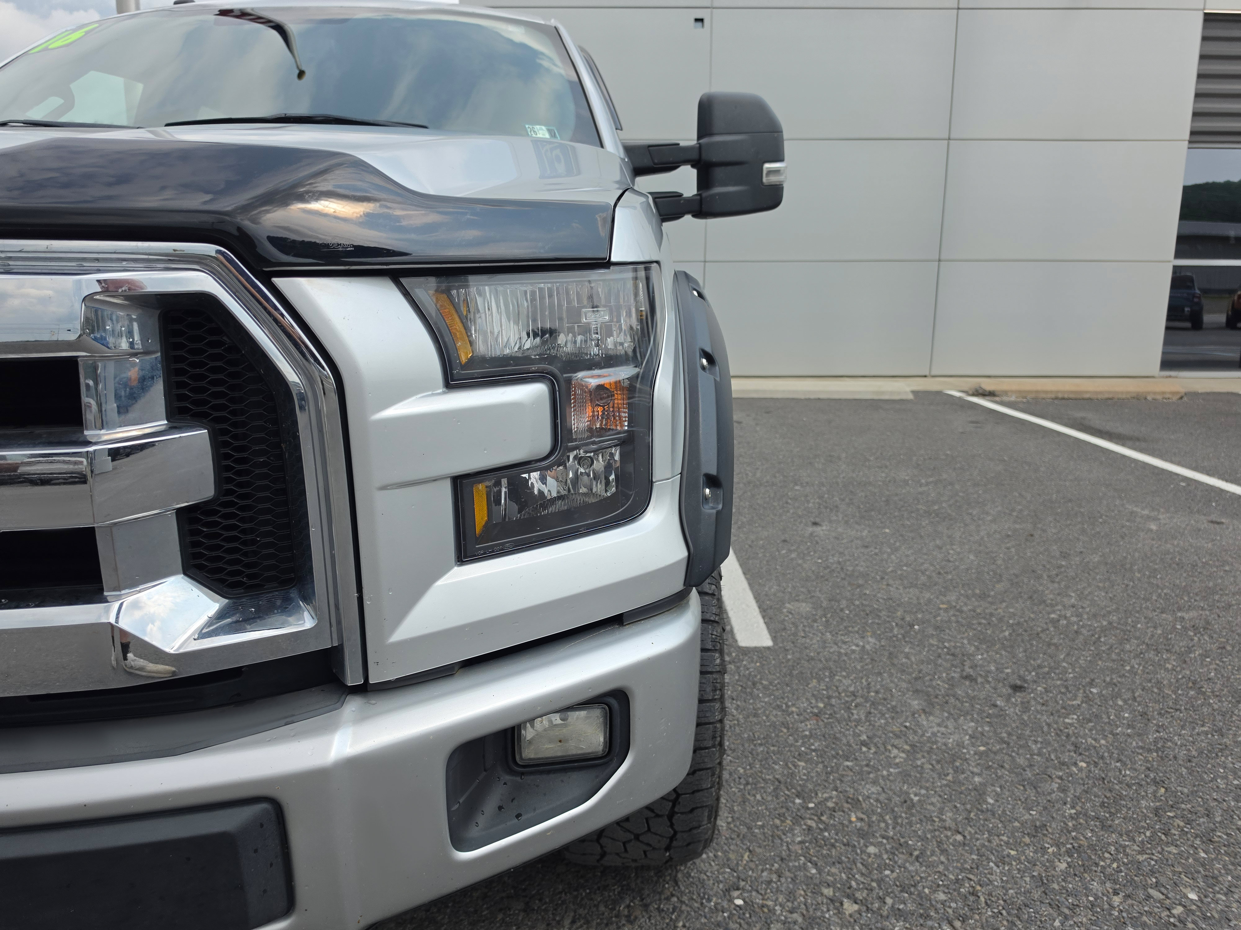 Used 2016 Ford F150 XLT w/ Equipment Group 302A Luxury AWD/4WD image 10