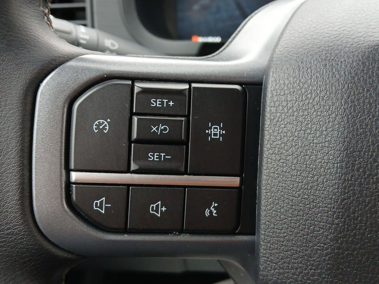 Used 2025 Ford F150 XLT w/ Equipment Group 301A Standard image 14