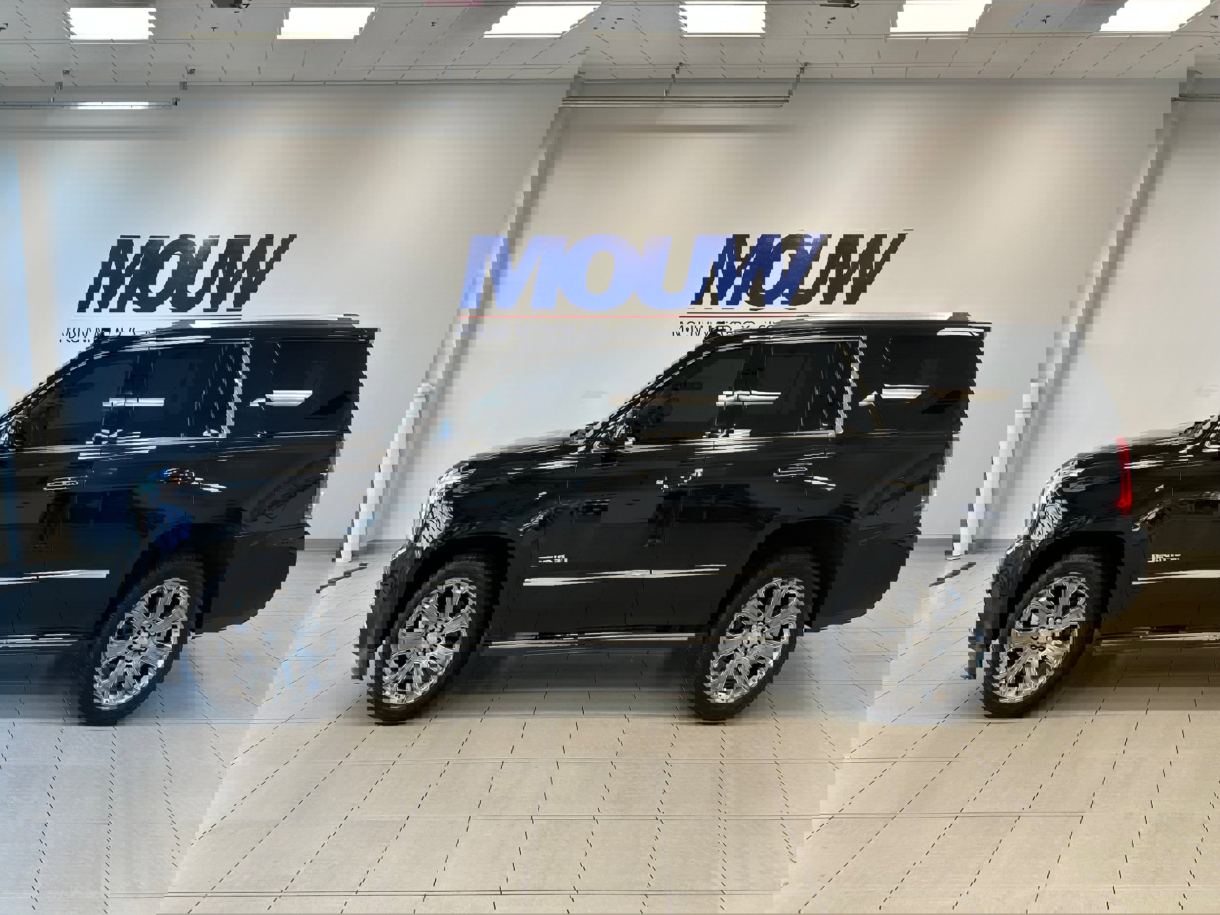 Used 2015 GMC Yukon Denali w/ Premium Package