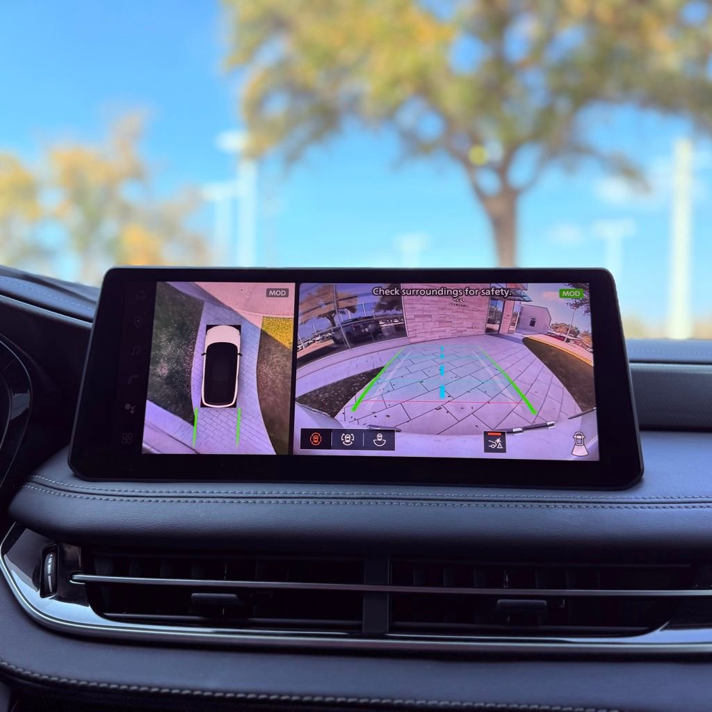 Certified 2026 INFINITI QX60 Luxe w/ Family Package image 13