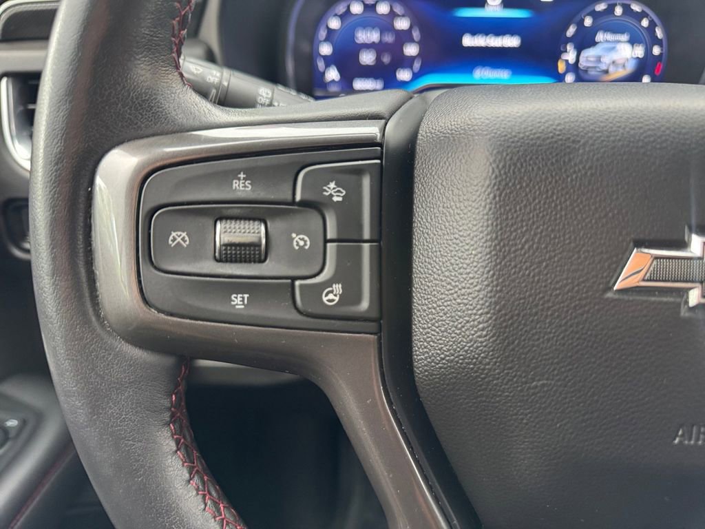 Used 2022 Chevrolet Suburban RST w/ Luxury Package AWD/4WD image 22