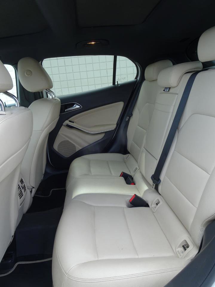 Used 2018 Mercedes-Benz GLA 250 4MATIC image 11