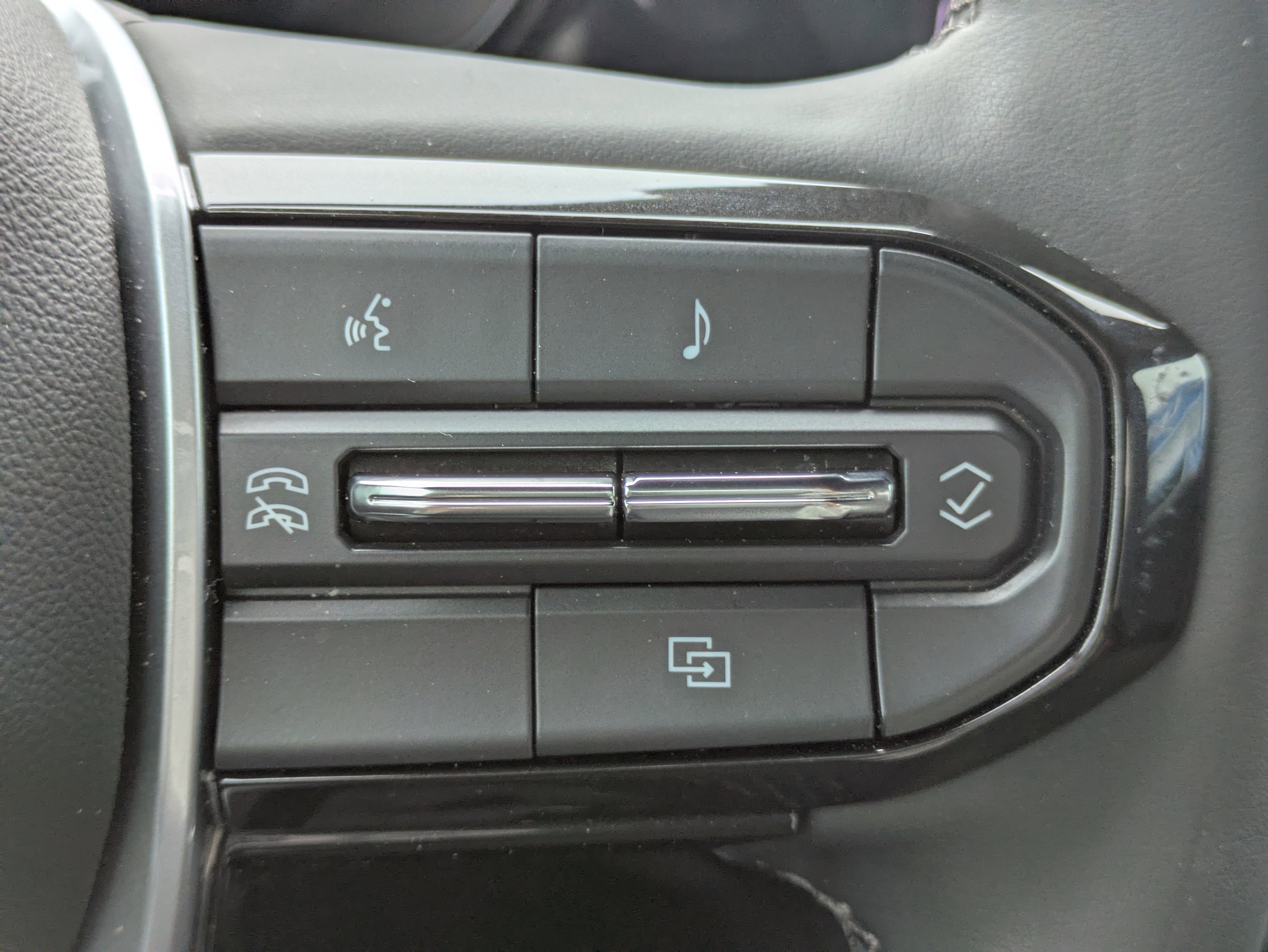 Used 2023 Chevrolet Colorado LT w/ LT Convenience Package II image 15