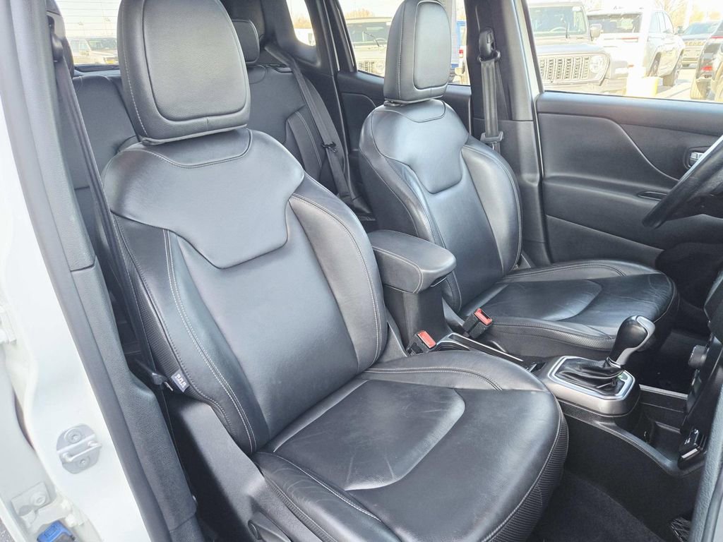 Used 2020 Jeep Renegade Limited image 18