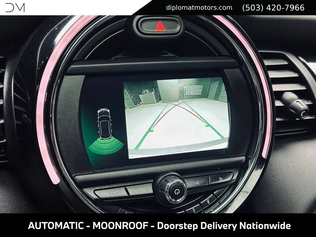 Used 2019 MINI Cooper 4-Door Hardtop w/ Signature Upholstery Package FWD image 37