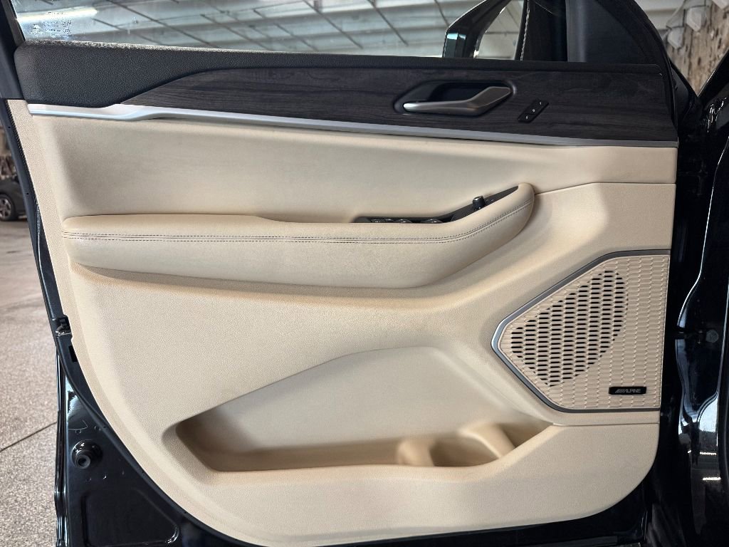 Used 2021 Jeep Grand Cherokee L Limited image 15