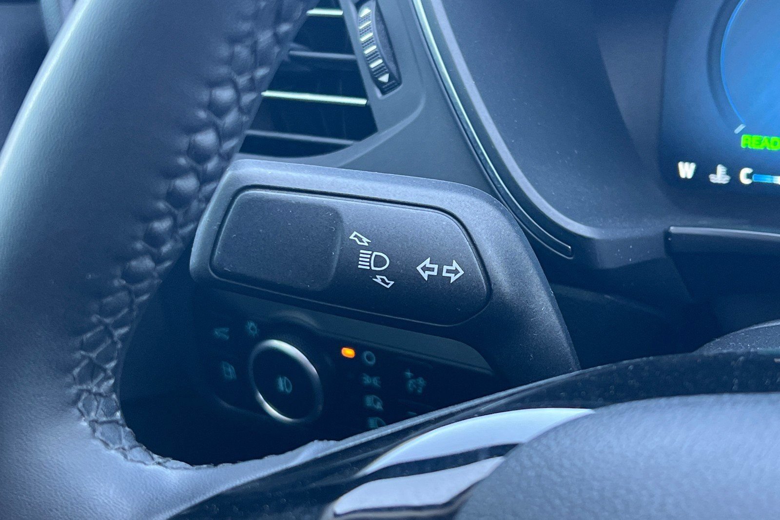 Used 2023 Ford Escape SE w/ PHEV Premium Package FWD image 34