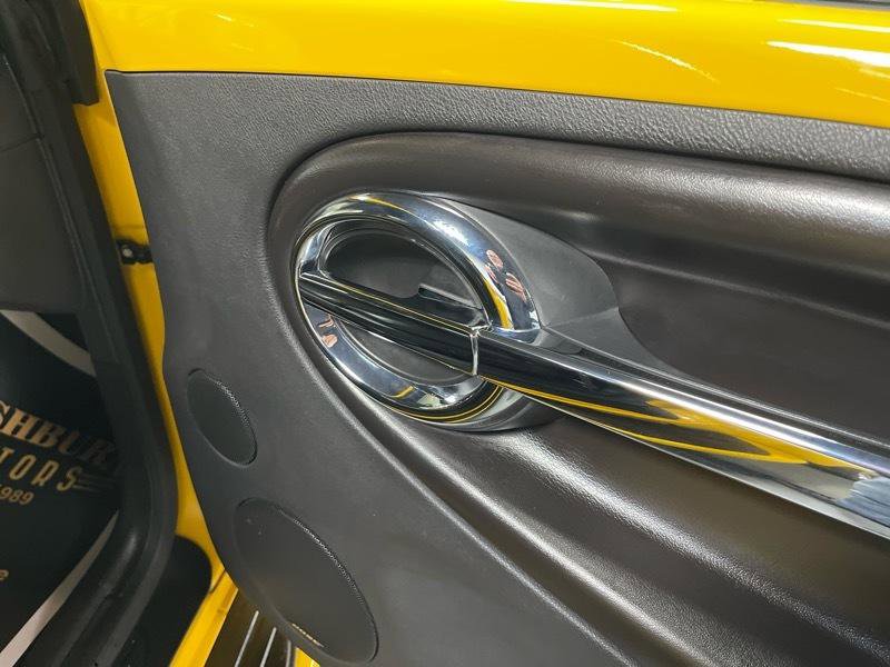Used 2006 Chevrolet SSR w/ Preferred Equipment Group RWD image 38