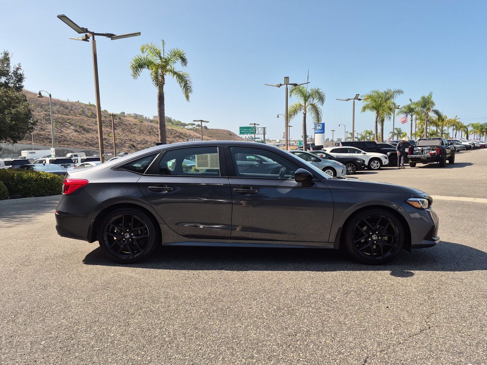 Used 2024 Honda Civic Sport image 6