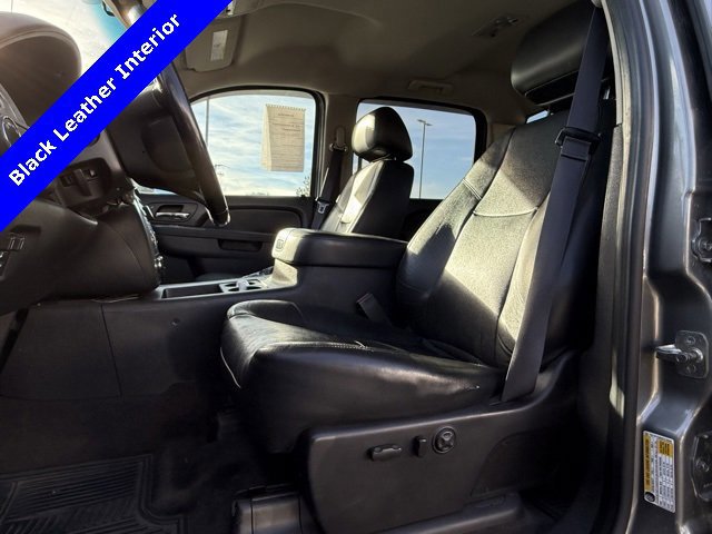 Used 2013 Chevrolet Silverado 2500 LTZ w/ LTZ Plus Package image 2