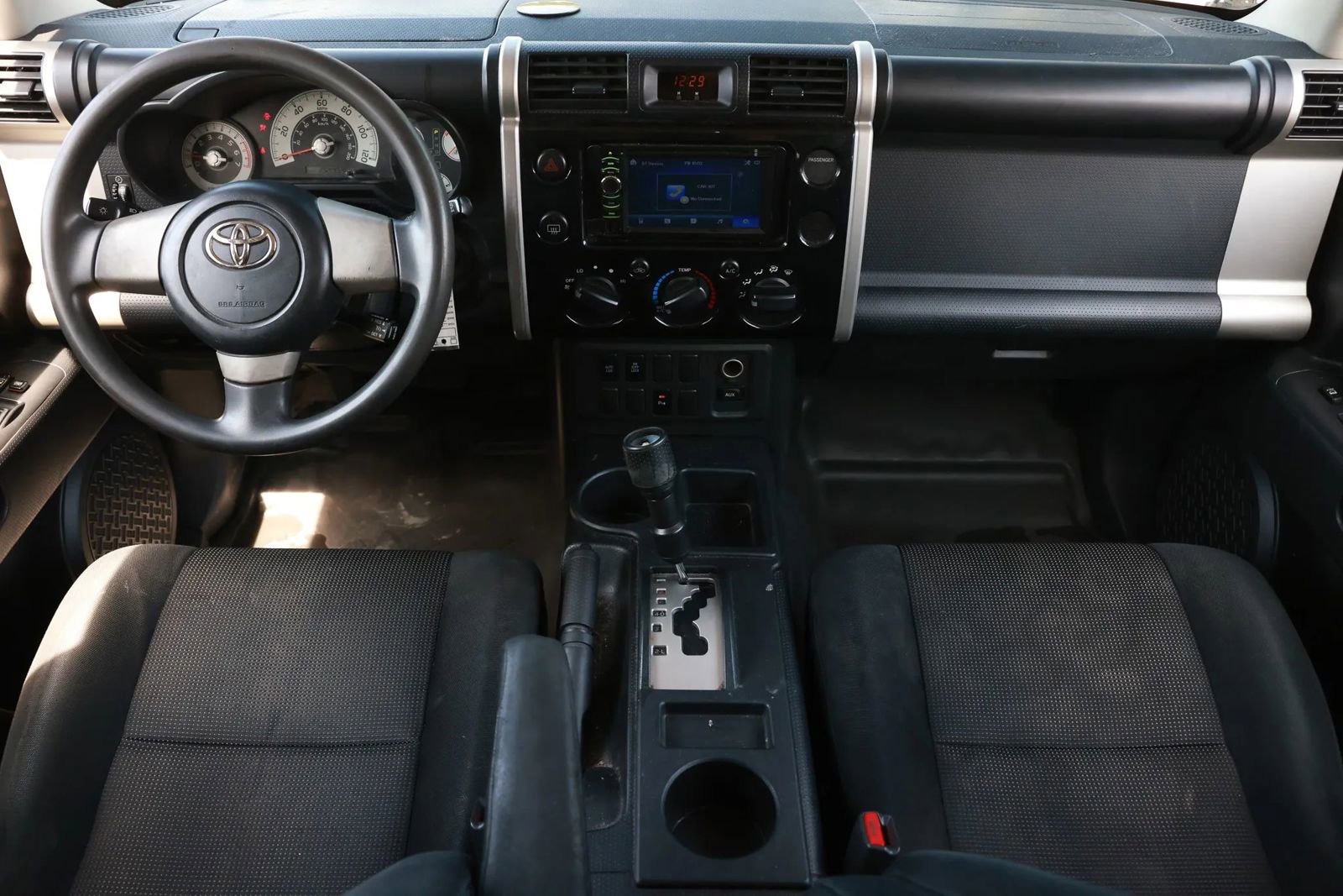 Used 2007 Toyota FJ Cruiser 2WD image 2