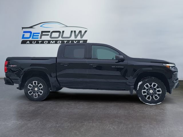 Used 2023 Chevrolet Colorado LT image 2