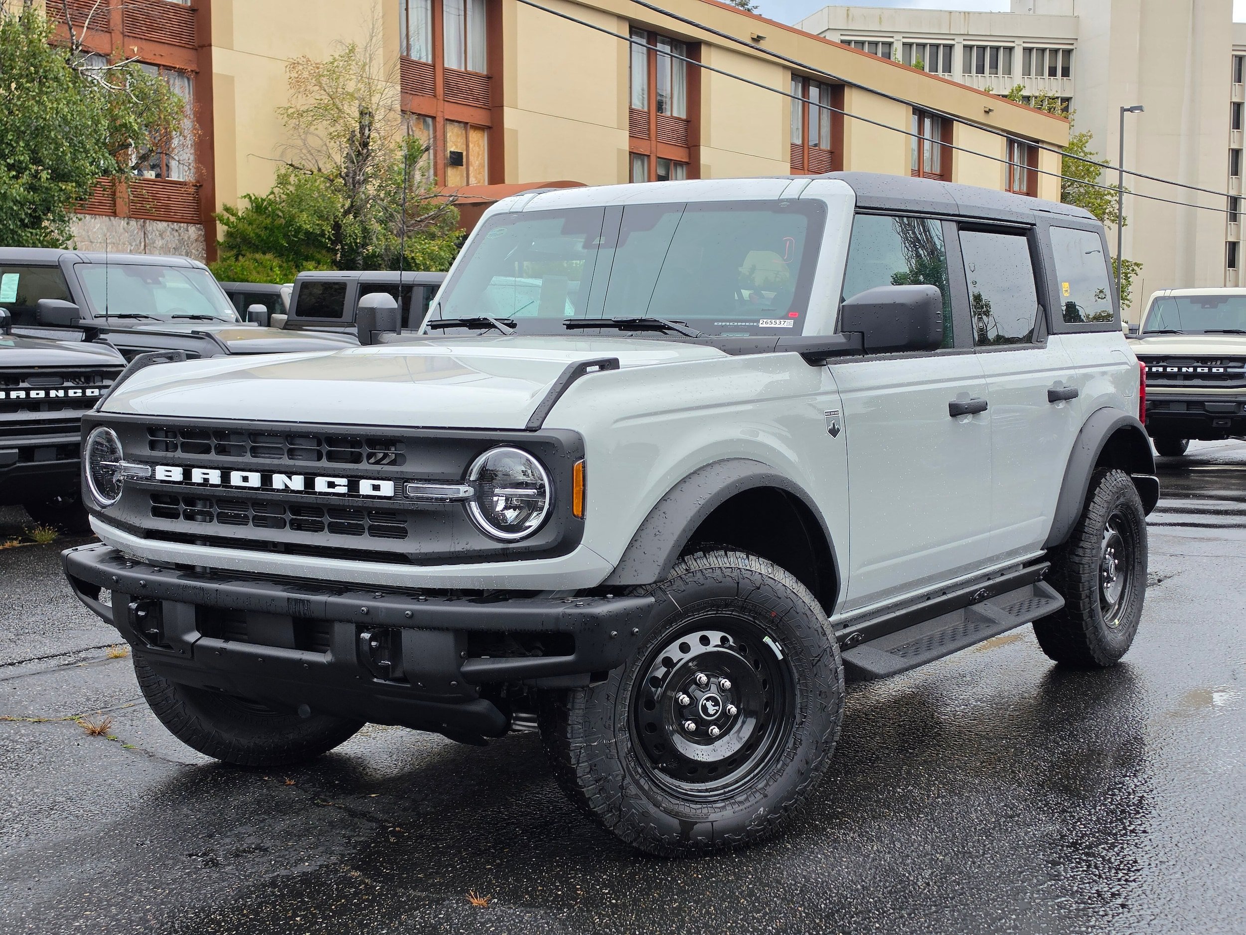 New 2026 Ford Bronco Big Bend AWD/4WD image 1