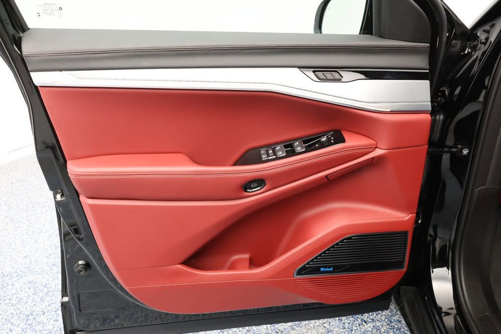 Used 2024 Jeep Wagoneer Launch Edition image 9