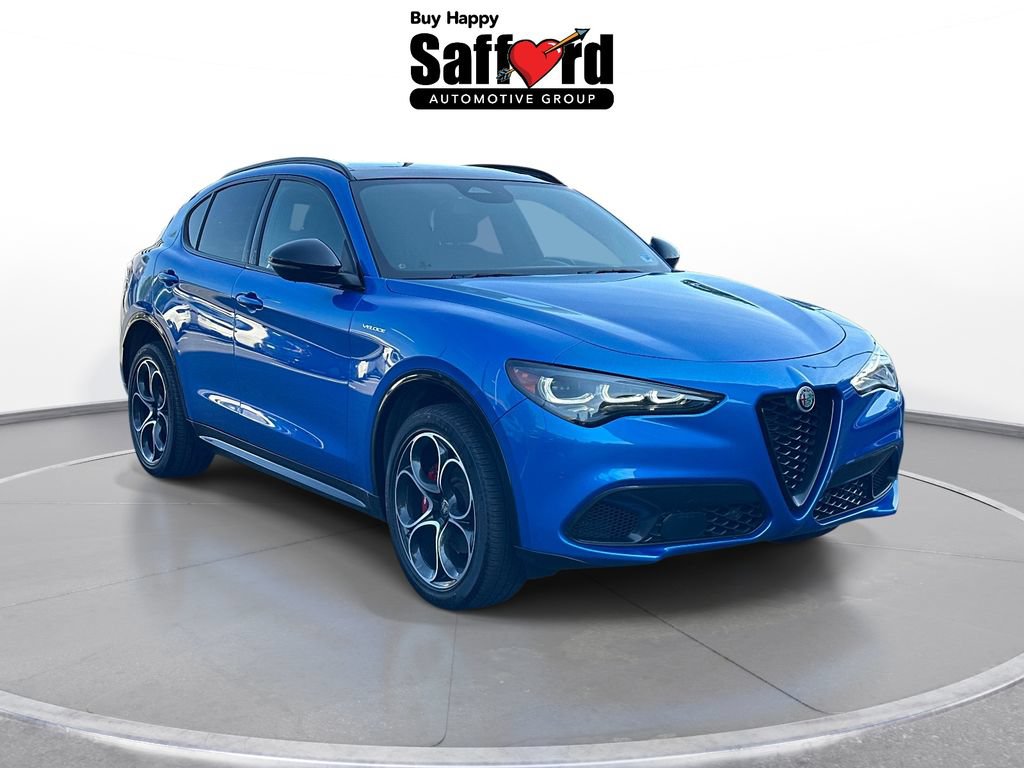 Used 2025 Alfa Romeo Stelvio Sprint AWD/4WD image 10