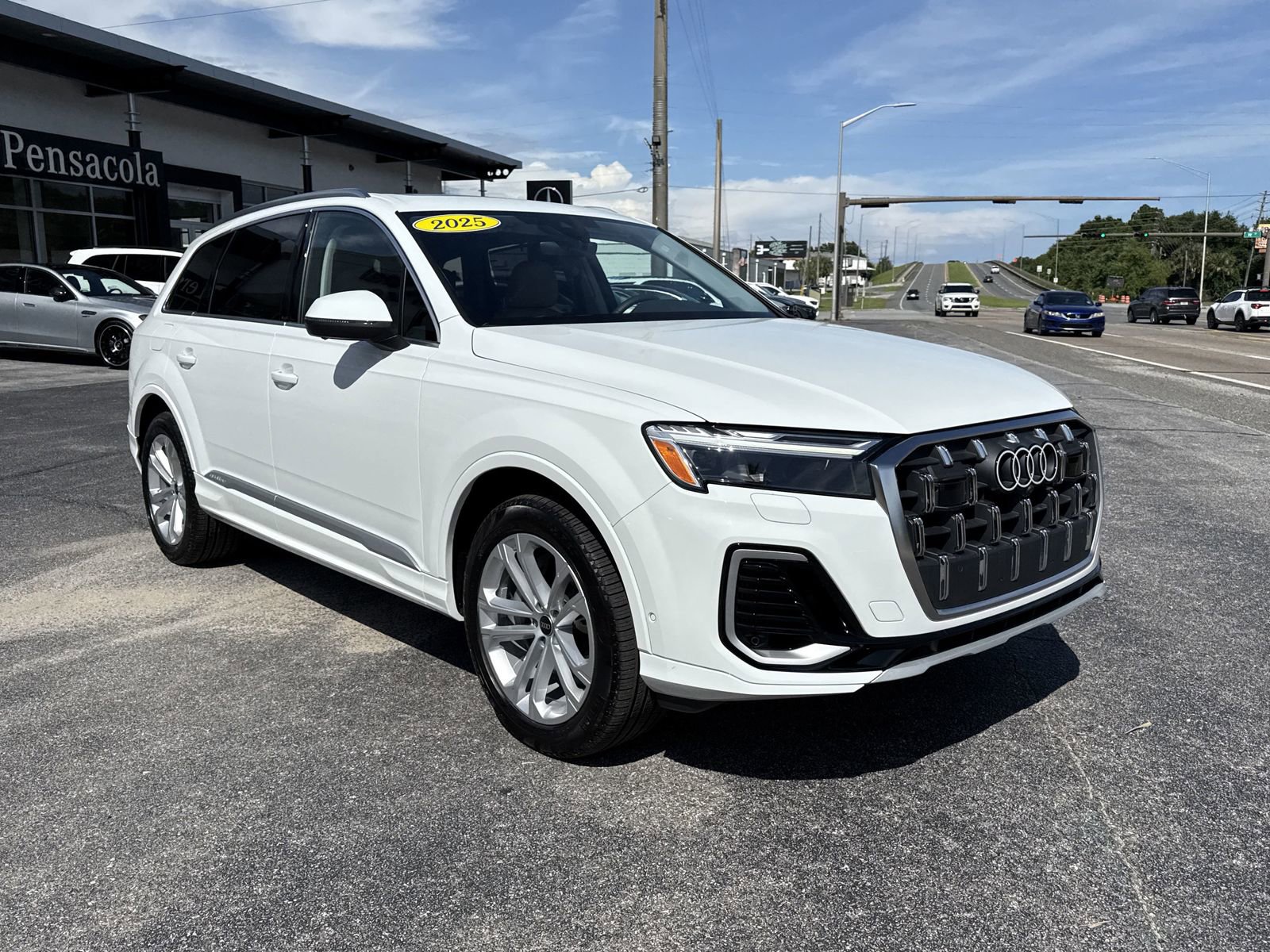 Used 2025 Audi Q7 3.0T Premium Plus image 7