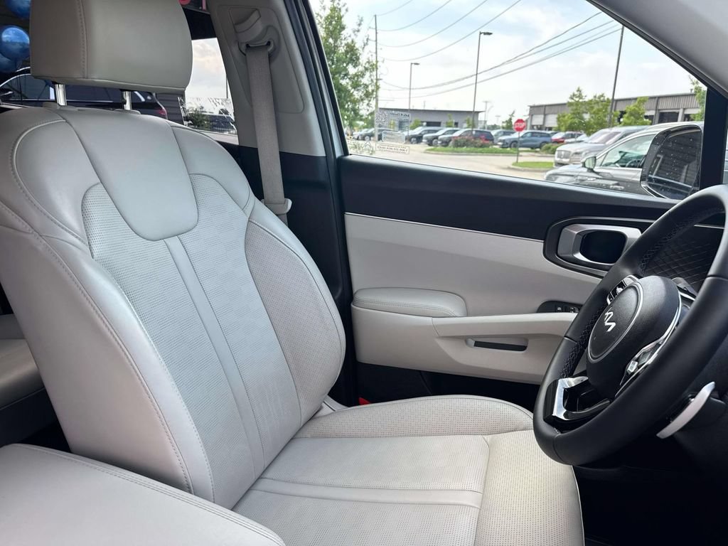 Used 2025 Kia Sorento EX w/ EX Panoramic Sunroof Package AWD/4WD image 15