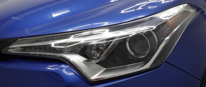 Used 2019 Toyota C-HR LE FWD image 29