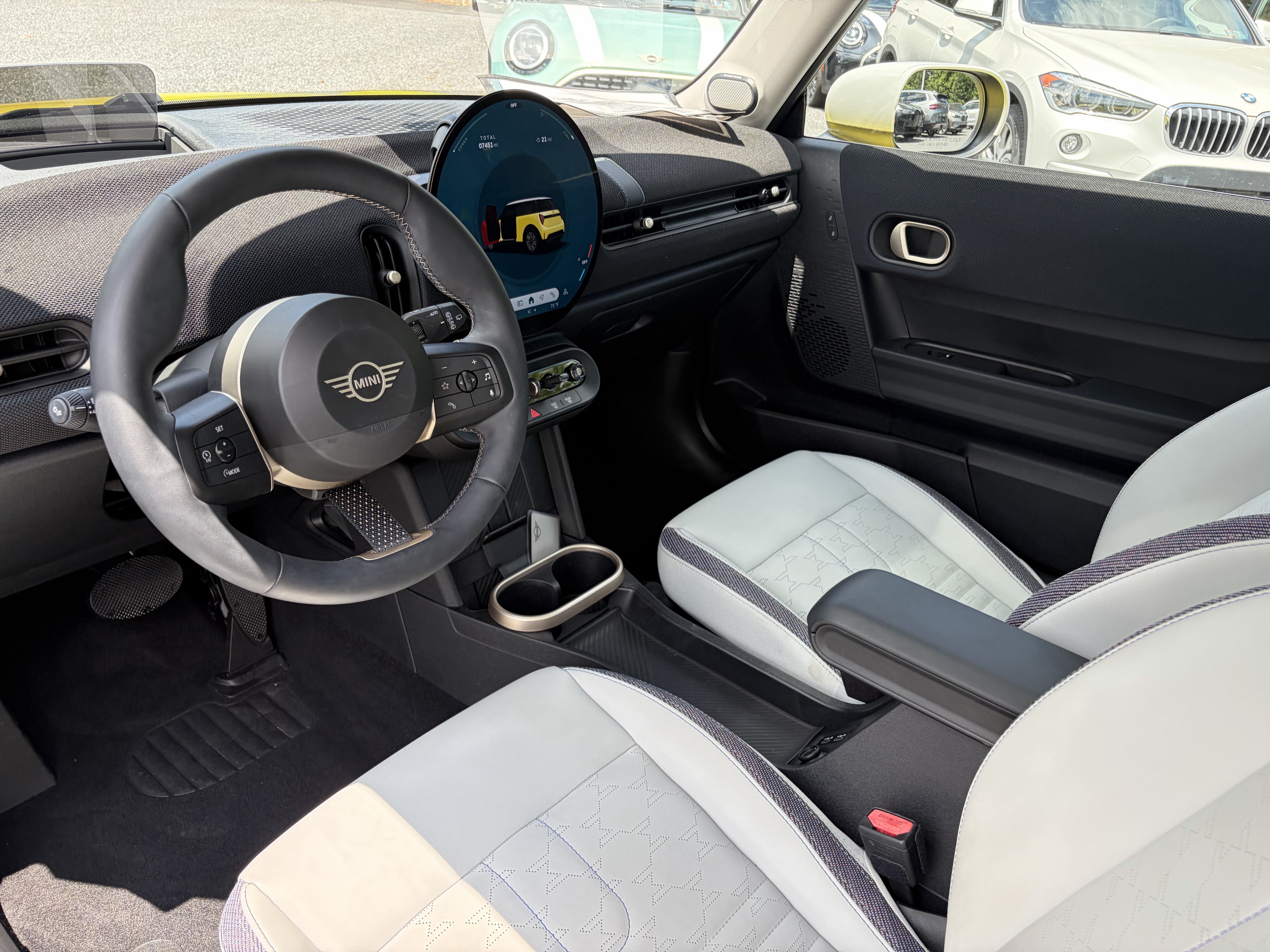 Used 2025 MINI Cooper S FWD image 11