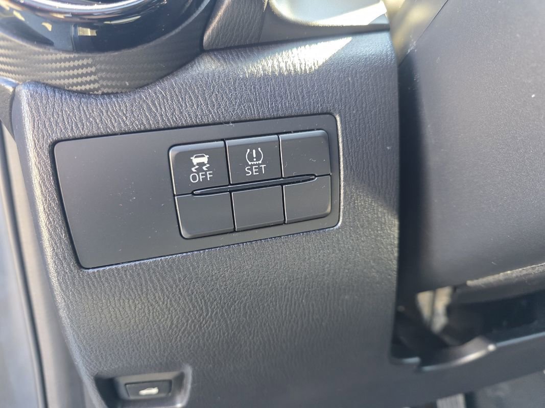 Used 2017 Toyota Yaris iA image 20