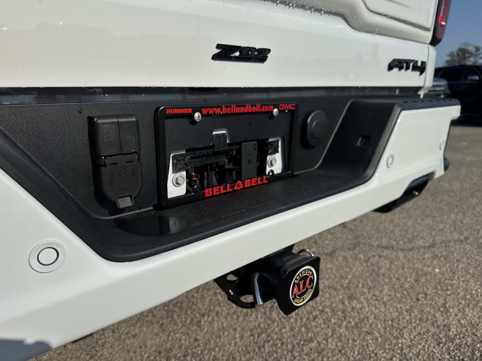 New 2026 GMC Sierra 1500 AT4 w/ Technology Package AWD/4WD image 14